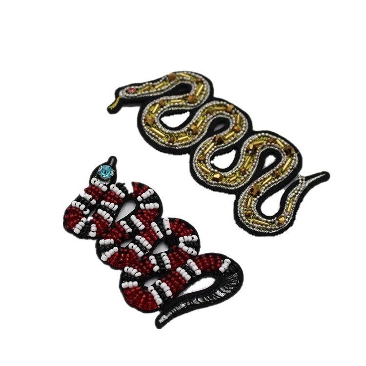 Chinese cheap custom dragon snake trucker  embroidery patch