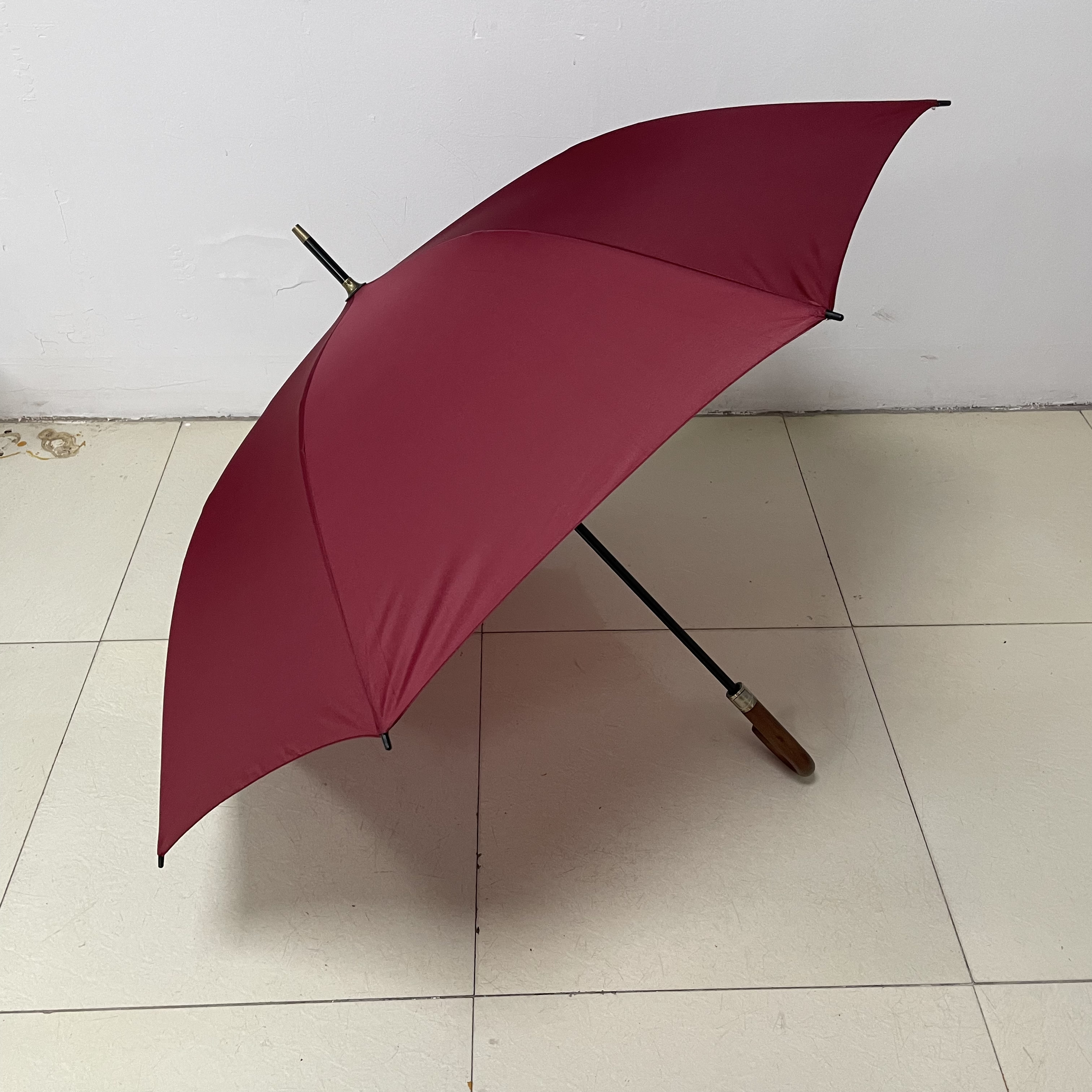 Best Selling Automatic Open Royal Blue Large Sun Golf Umbrella with Wooden Handle