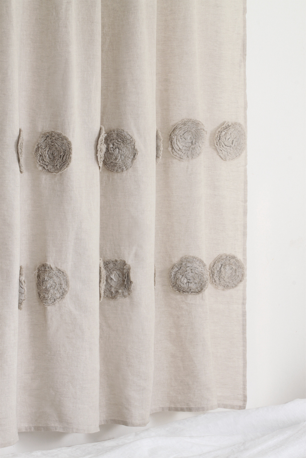 Natural Soft Linen Material Ready-Made Linen Shower Curtain for SPA Bath Decor