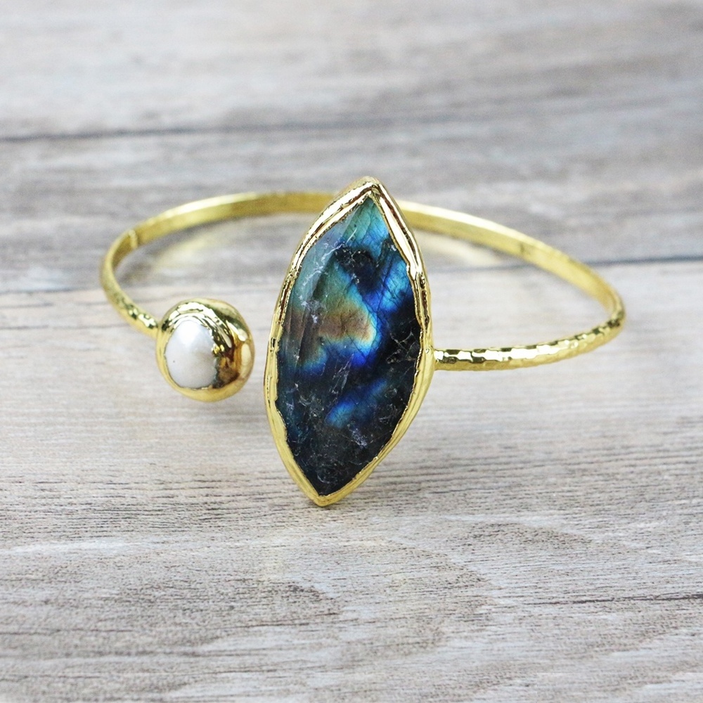 BD-S216 Fashion High Quality Labradorite beads Stone Stretch Bangle Gold Plating Natural Pearl Bracelet 2020 Hot Selling