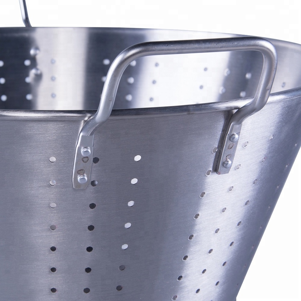 Kitchenware Metal Kitchen Mesh Big Fruit Vegetable Colander with Handle Hotel Uesd Stainless Steel Kitchen Accessories Support