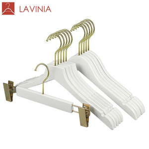 Hot sale gold metal hangers  witn golden hook clothing supply display cloth rack