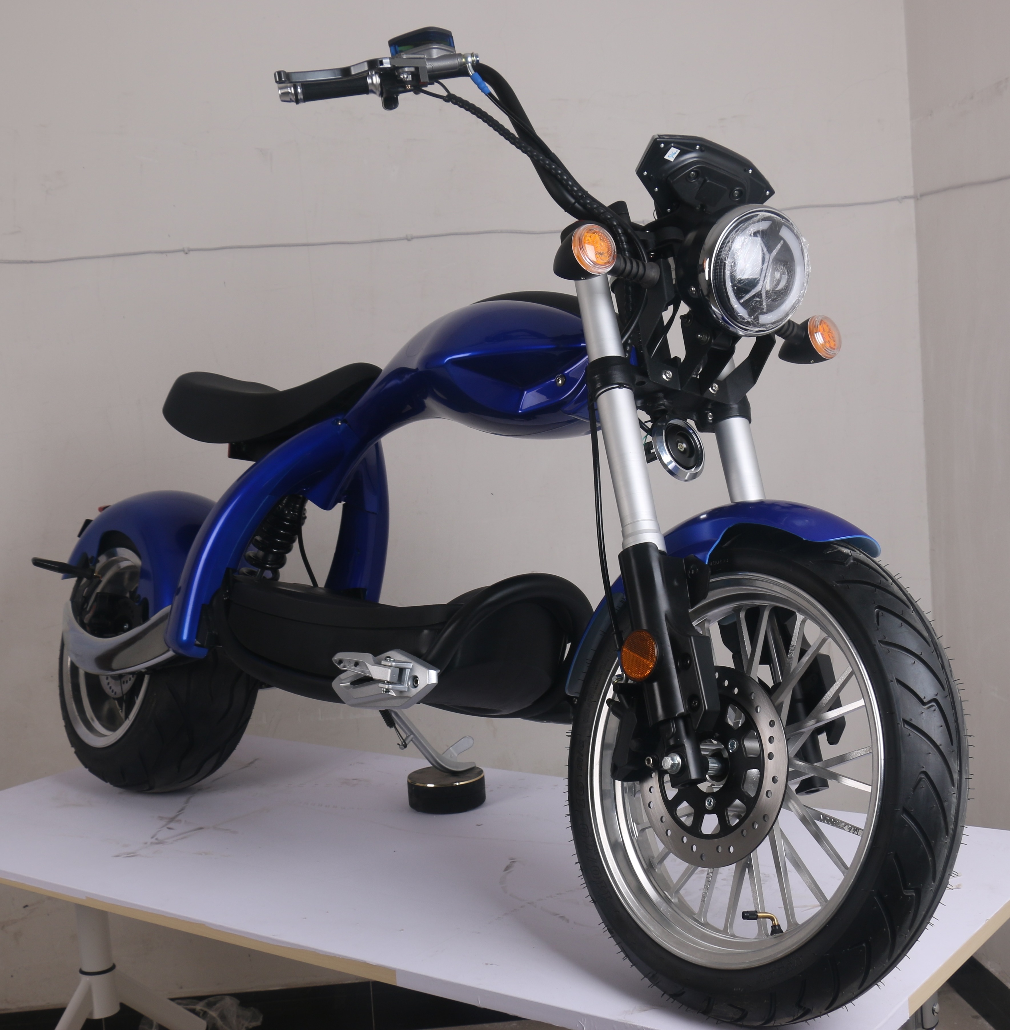 2000w citycoco in europe warehouse moto electrica cross city Electric Scooters