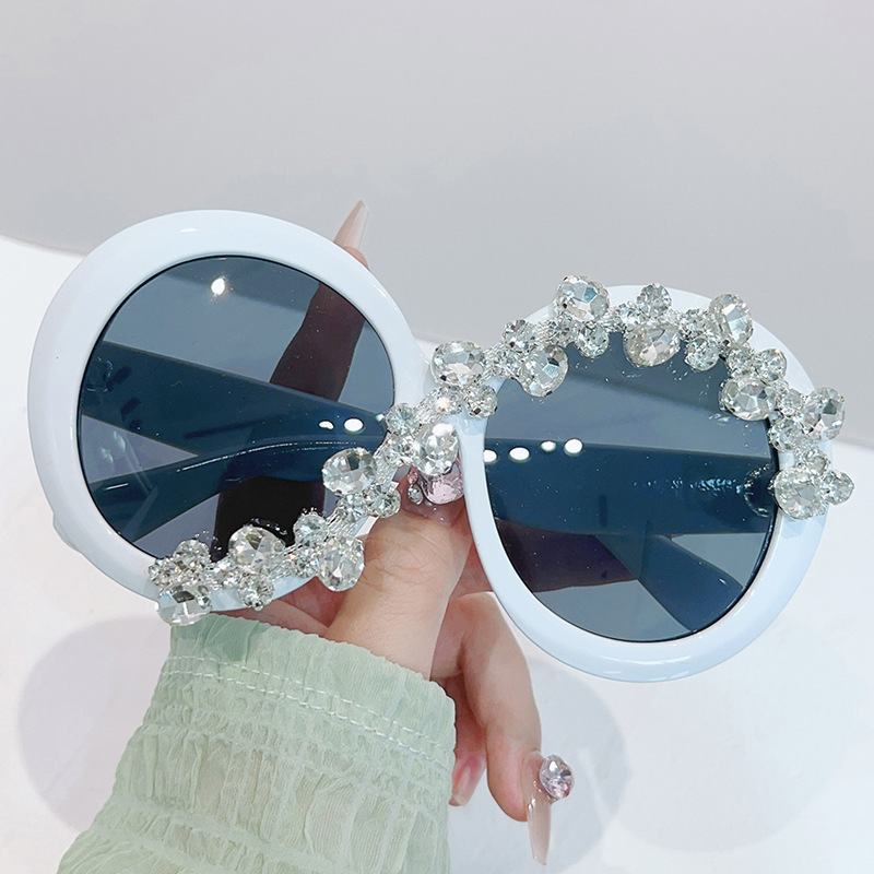 7311 Luxury Shades Oversized Trendy Rhinestone Sunglasses Large Frame Round Bling Diamond Sunglasses  Women Luxury Sunglasses