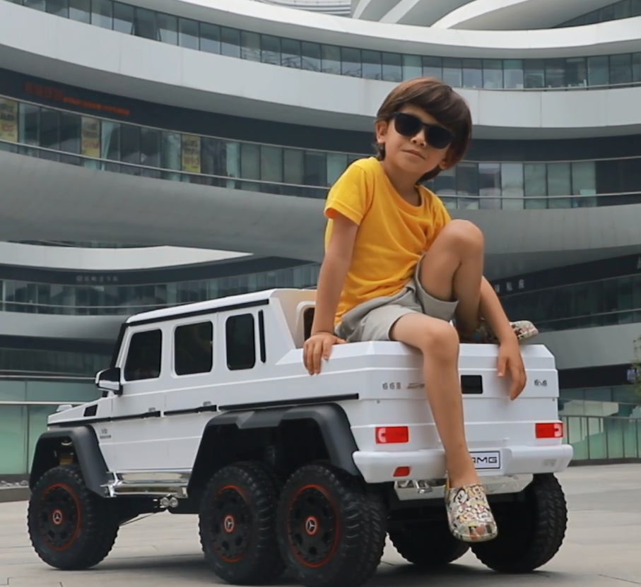 2023 Factory Fashion HOT Selling Children Electric Four Wheel Toys Car For Kids