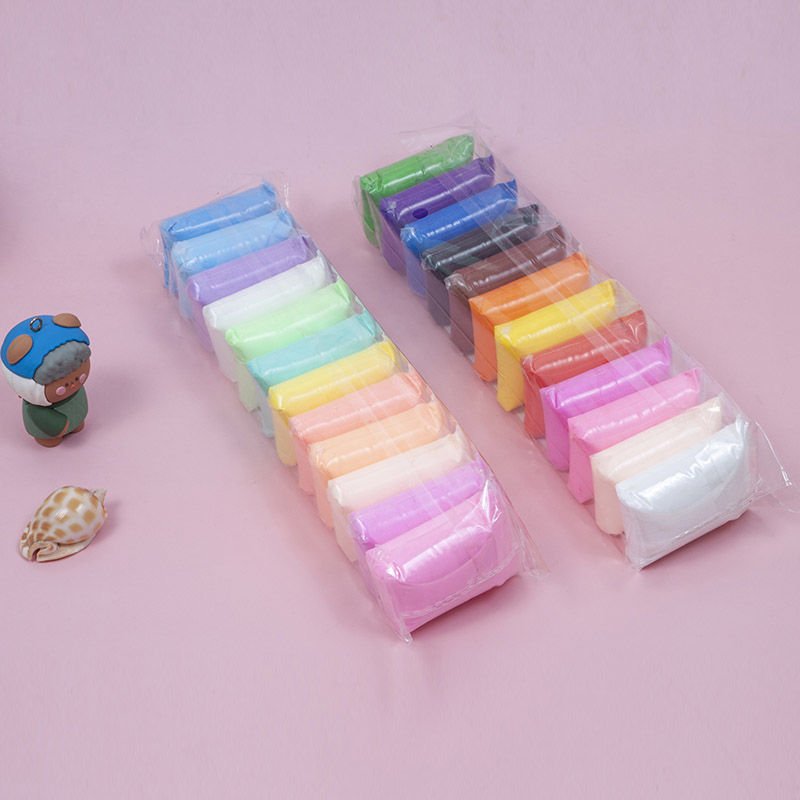 Throwing And Toys Made Of Modeling Super Ultra Light Weight Soft Plasticine White Air Dry Clay