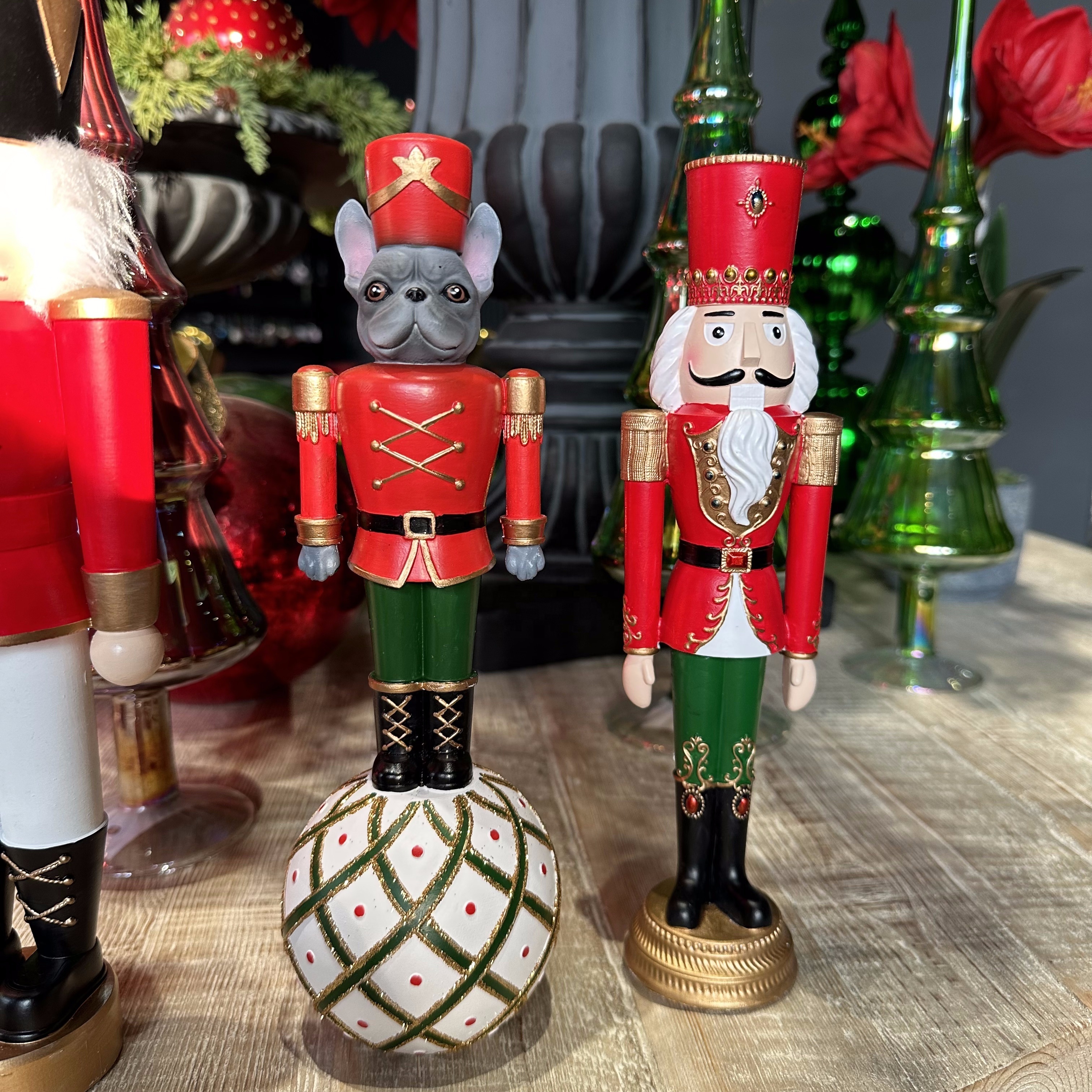 Wholesale Customization Luxury Nutcrackers Soldier Resin Crafts Christmas toys Ornament Decoration