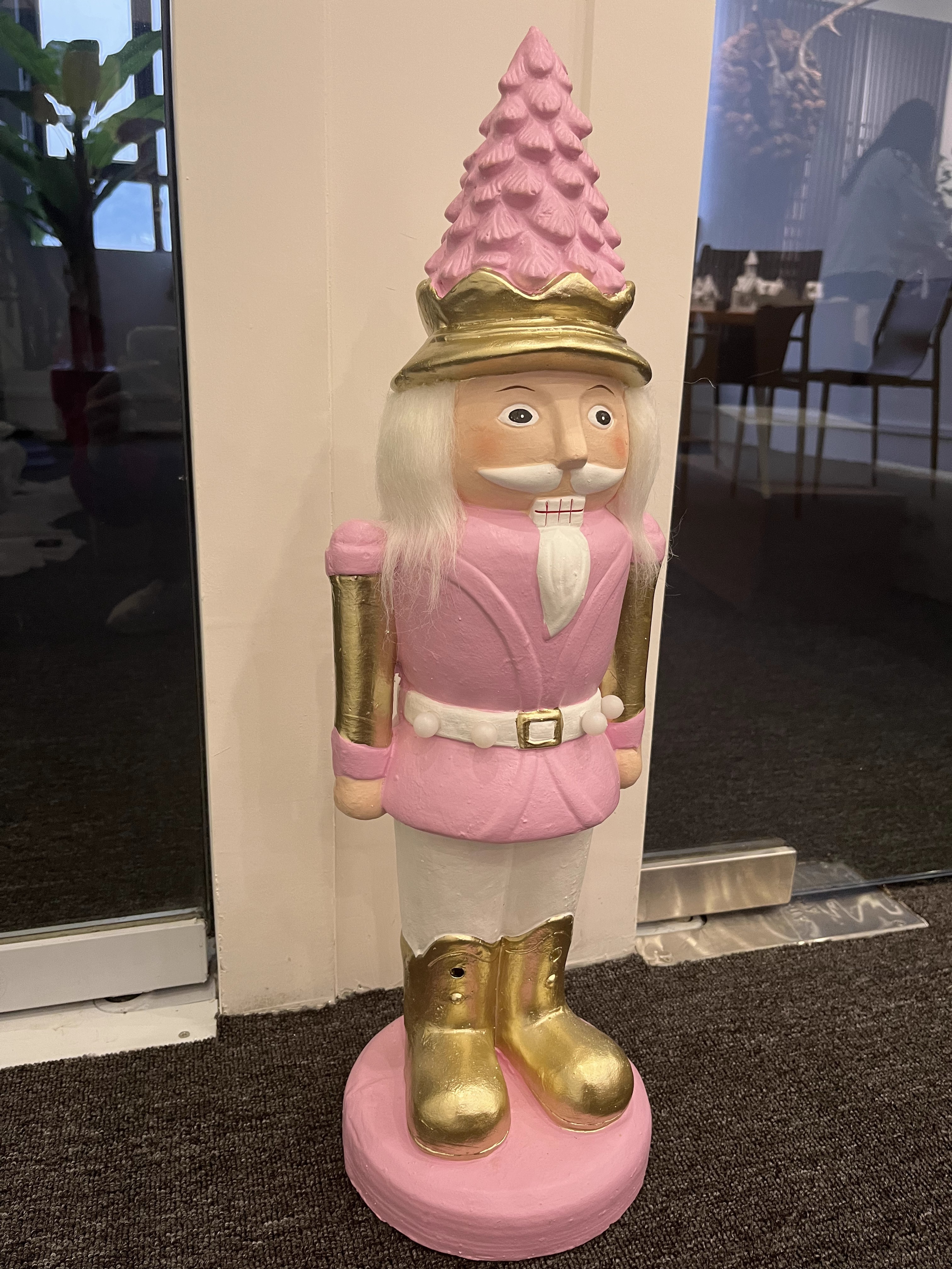 New Product 24-26 Inches Christmas Nutcracker Soldier  Magnesium oxide Soldier Nutcracker For Christmas Decoration