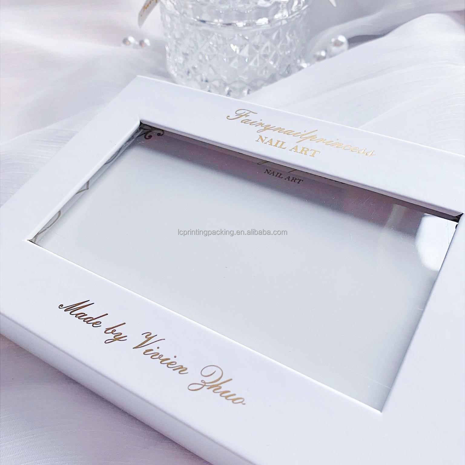 Gold logo stamped false nails packaging magnet closure white cardboard paper gift box press on nail boxes with clear PVC window