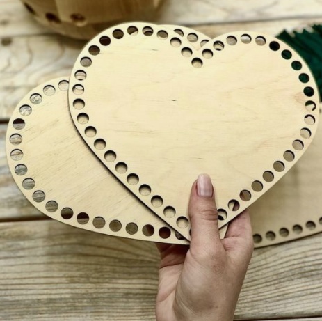 custom shape crafts wood laser cutting Heart item blanks base plates engraved wooden laser blanks