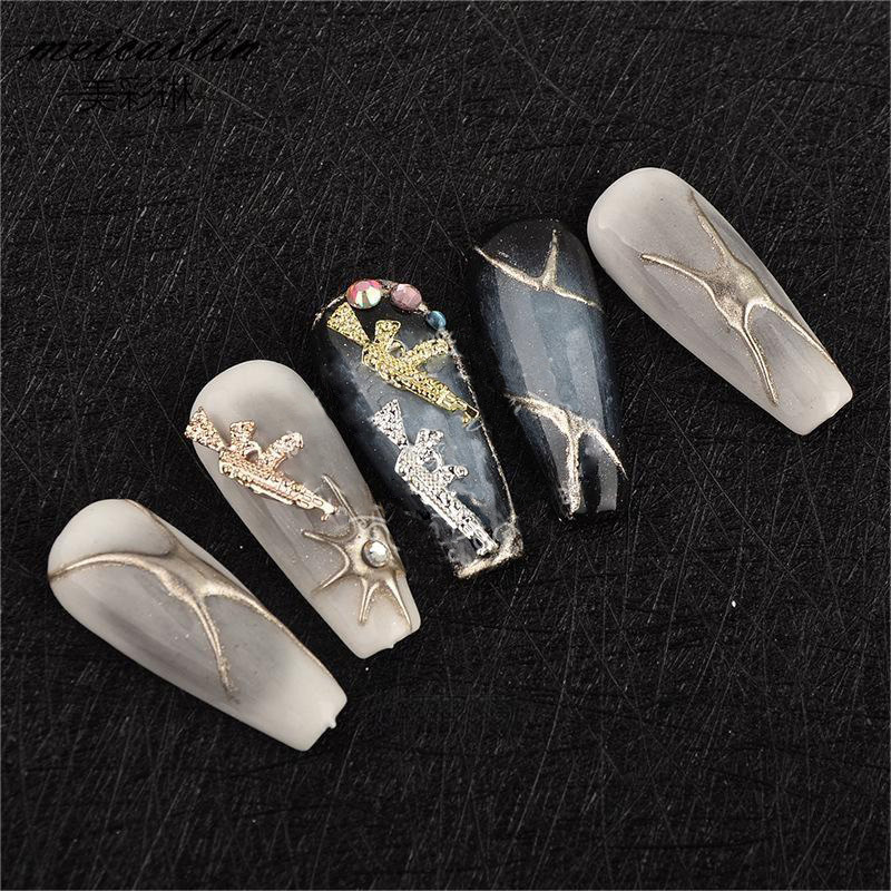 2023 New Design Alloy 3D Shape Nail Art Decorations Luxury Punk Alloy Accessories Rhinestones Gun Nail Charms