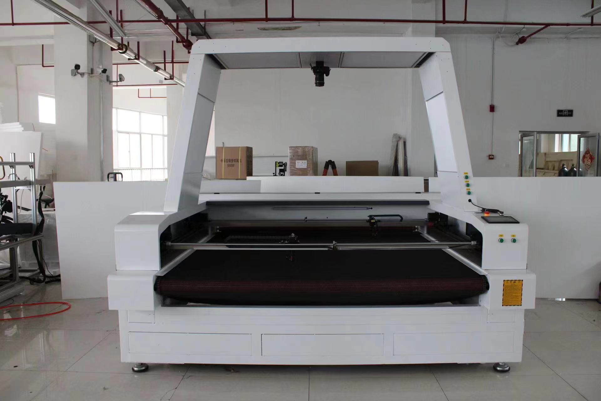 Auto Feeding T-shirt Fabric Cloth Dual Laser Heads 1820 Ccd Camera Co2 Laser Pattern Cutting Machine