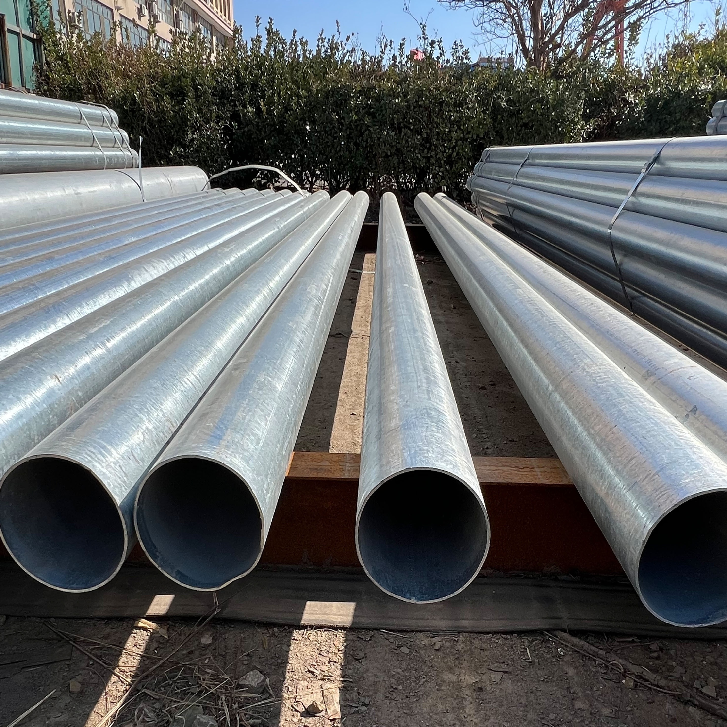 Manufacturers direct supply steel pipes galvanized steel pipe and other steel pipes