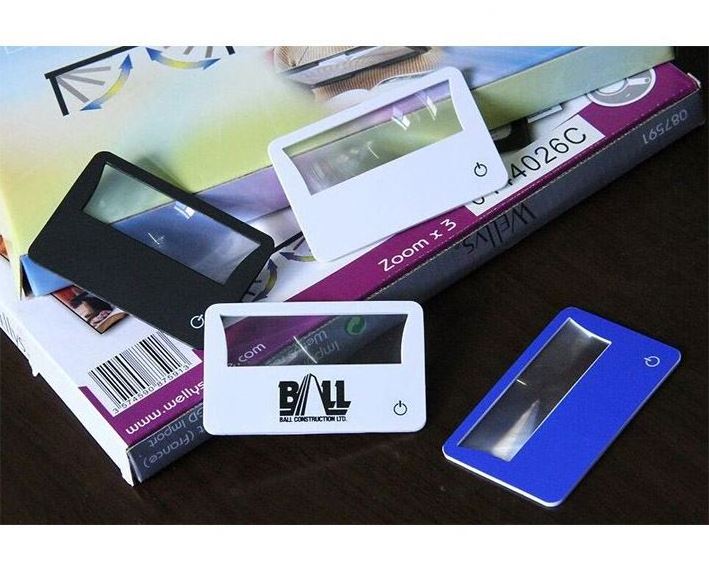 New Arrivals 2021 LED Credit Card Magnifier with Extra Bright Light