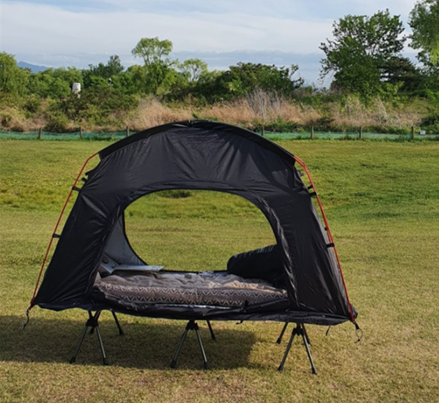 Solo Outdoor Camping  portable camp bed tent folding blackened awning off ground Tent