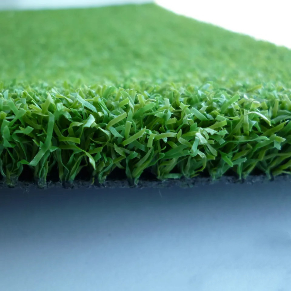 Free Sample Outdoor Garden Grass Carpet Roll 20mm 30mm 40mm Sports Flooring Synthetic Turf Artificial Grass