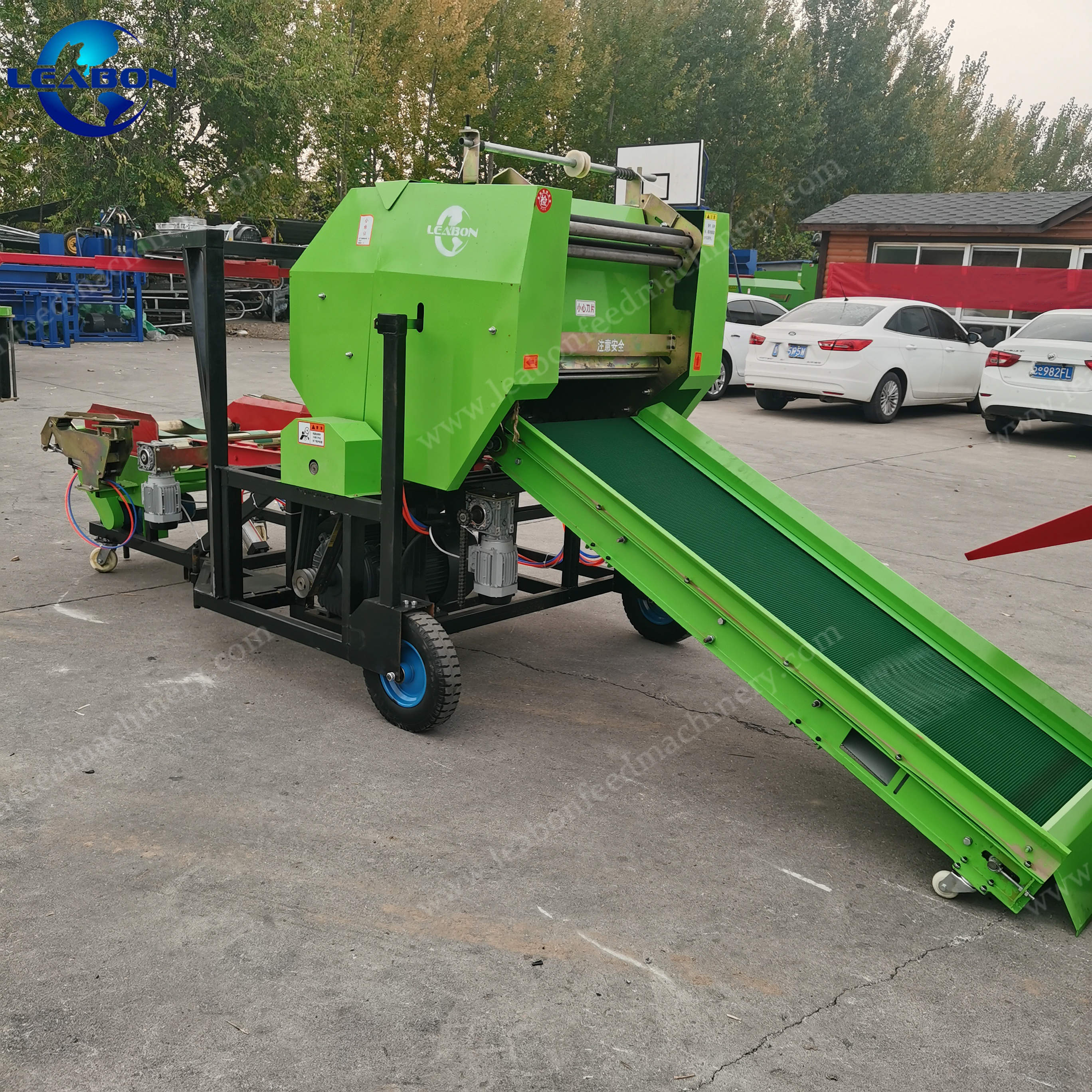 Diesel Engine Mini Grass Hay Corn Silage Baler/Corn Silage Baler Machine/Corn Silage Square Baler Press Machine for Hot Sale