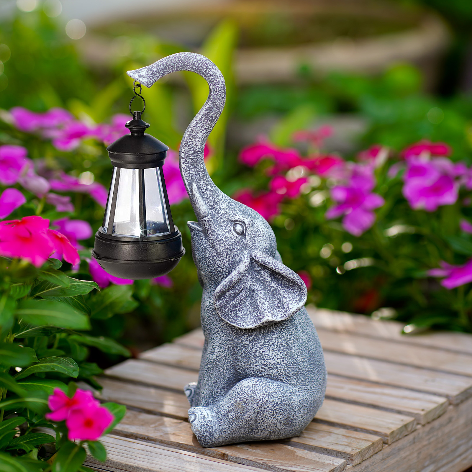 BSCI Factory Polyresin Solar Garden Elephant Statue with  Solar Lantern Light