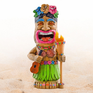 BSCI Factory Solar Light Garde Tiki Figurine Queen Solar Garden Statue