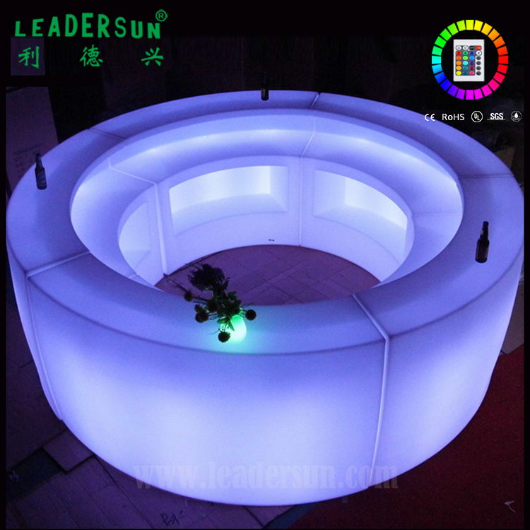 Leaersun 2023 Plastic New Bar Counter Plastic Glowing Bar Nightclub Furniture Illuminated Round Bar Counter