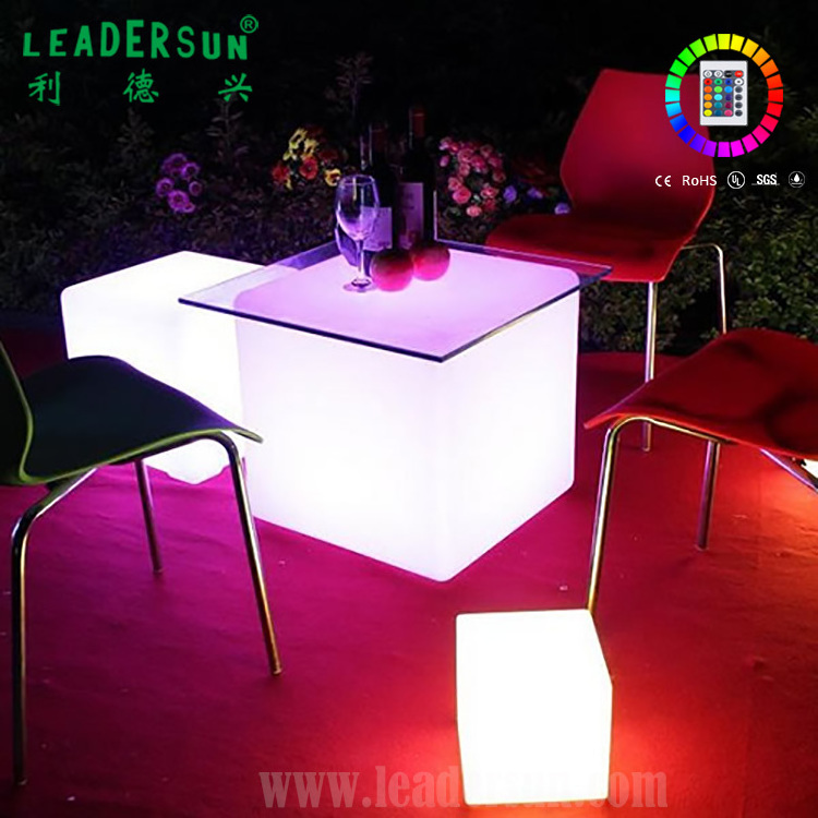 Intelligent Waterproof IP68 Light up Colorful 35cm 40cm 43cm 50cm 60cm Chair Remote Control Plastic LED Cube with Battery