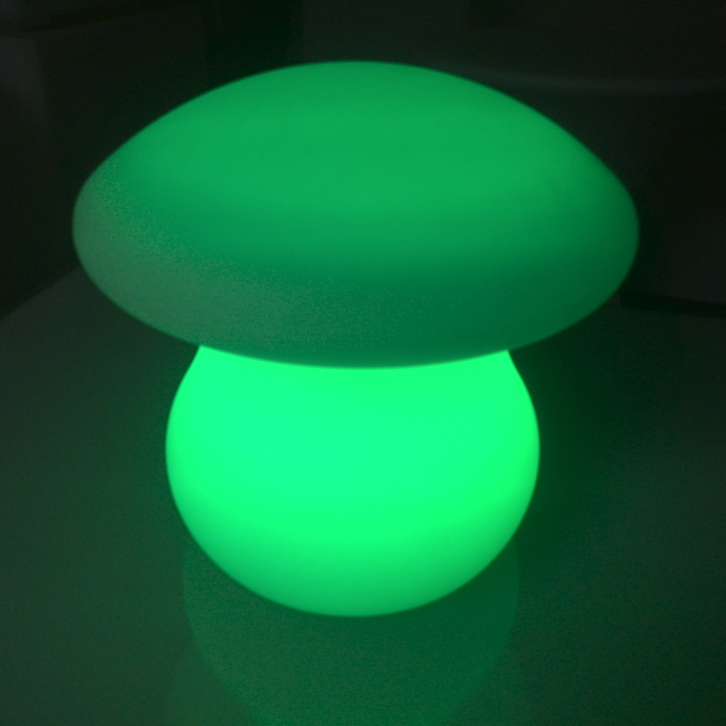 Rechargeable Glowing Remote Control Plastic LED Mushroom Shaped Table Lamp Night Light