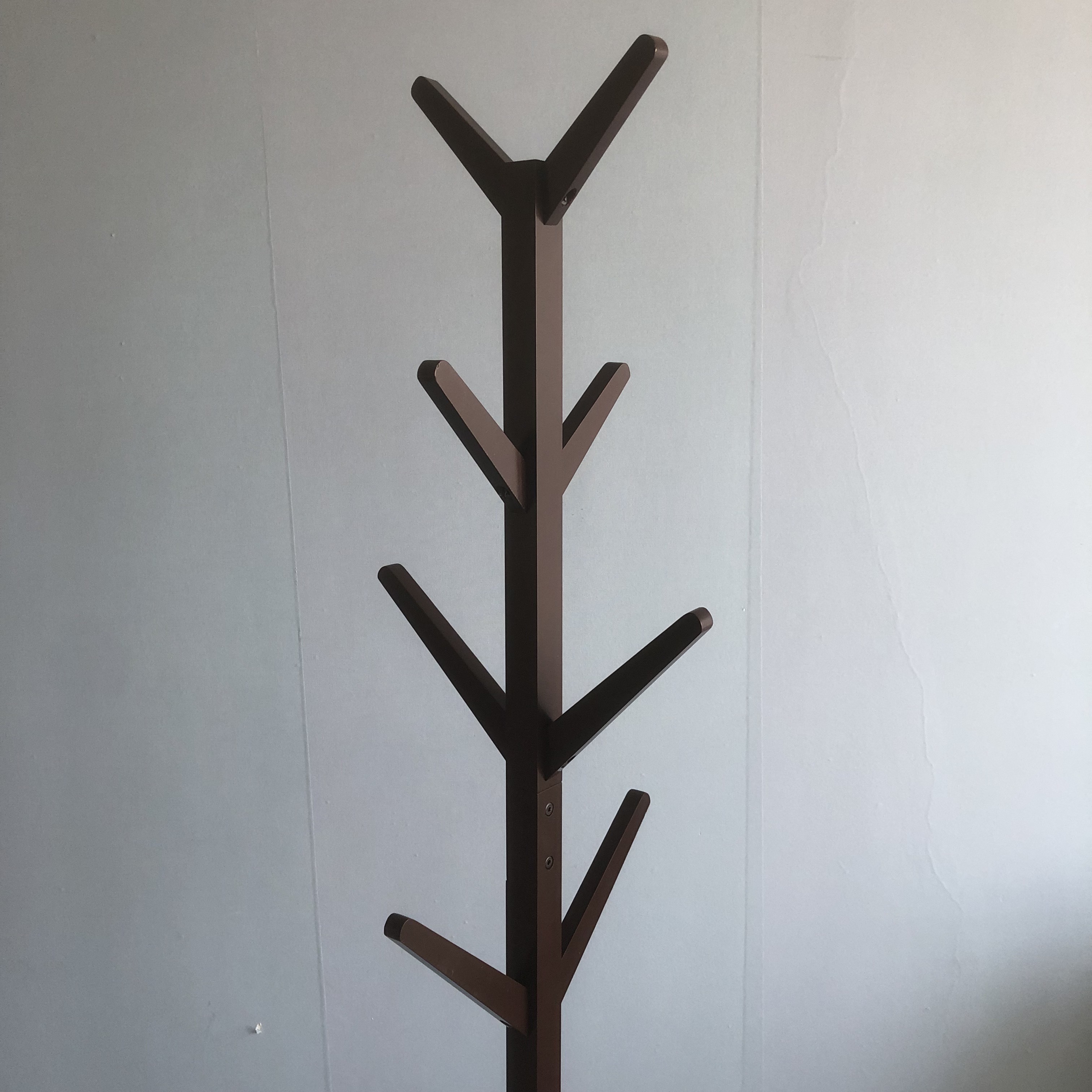 Wooden Tree Coat Rack Easy Assembly Free Standing Solid Coat Hanger Stand for Clothes, Garment, Hats, Umbrellas, Scarves in Hall