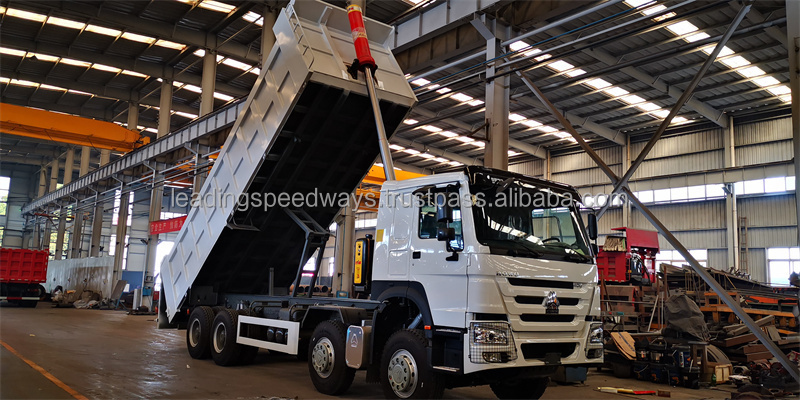 High Quality 12 wheels Sino truck howo 8X4 dumper truck brand new tipper LHD 400HP