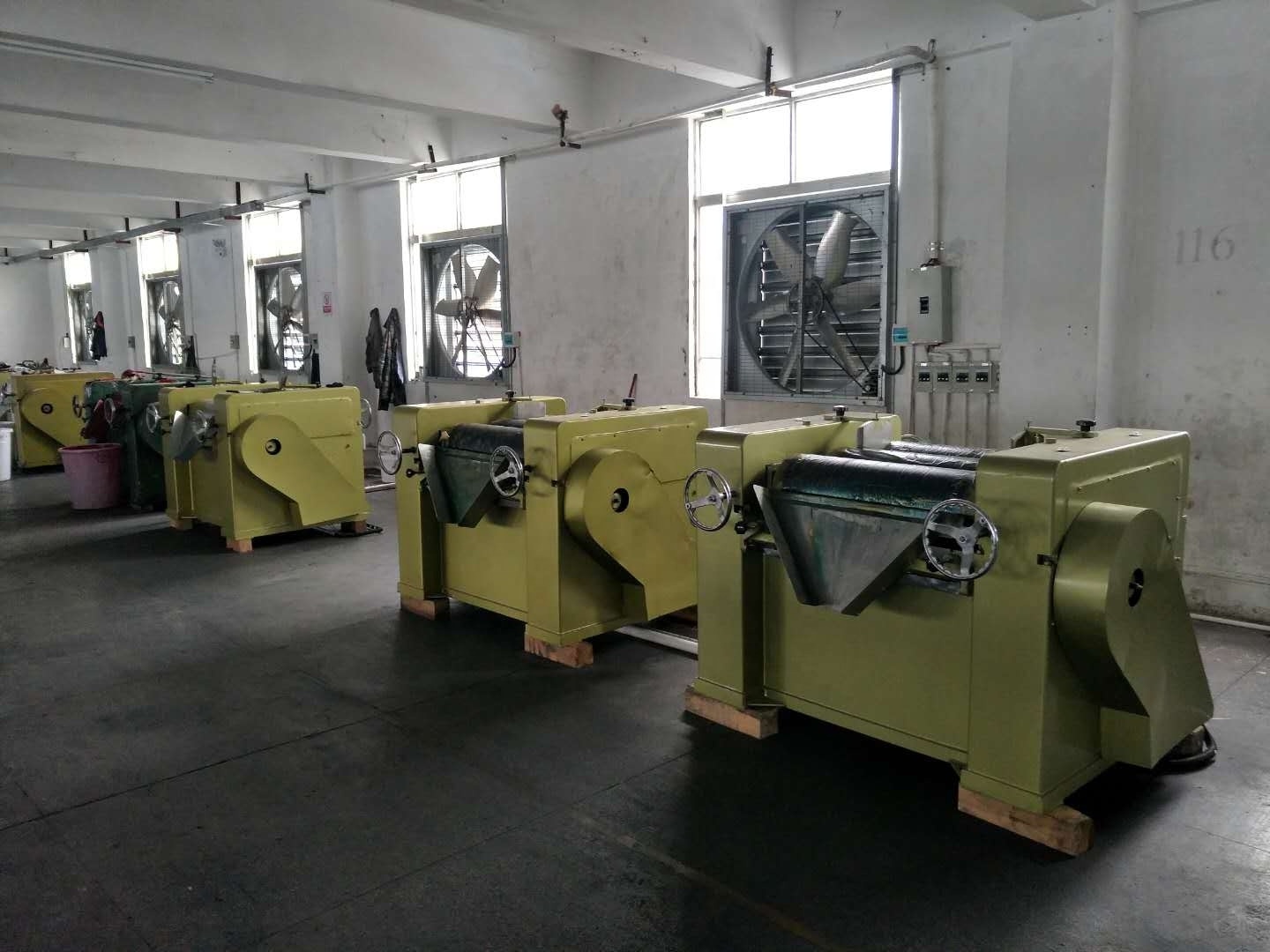 3 roller mill for high viscosity material  triple roll mill ink lab three roller mill