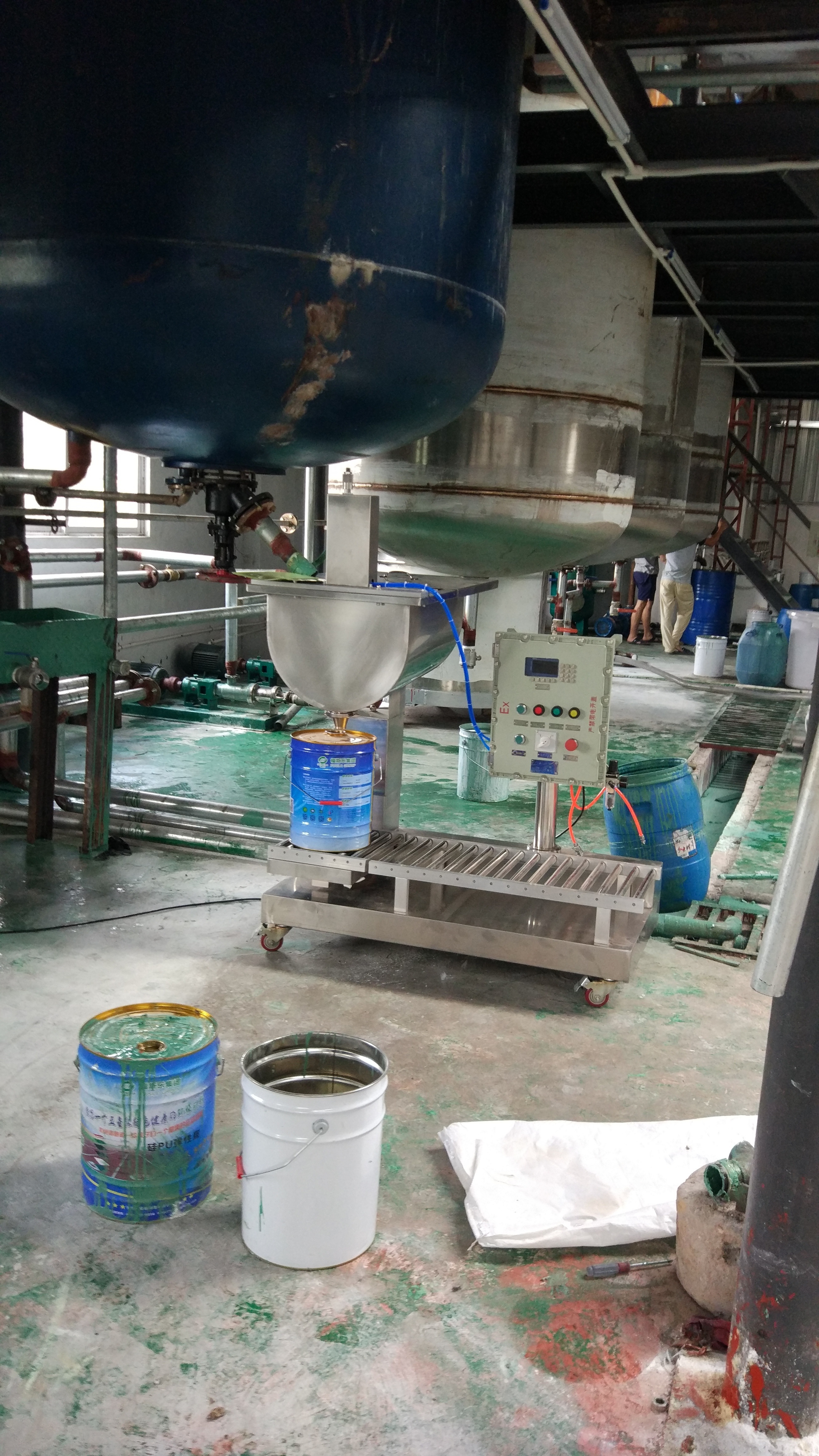 1-30L Single head Semi-automatic filling machine Iron barrels plastic barrels cans filler for paint