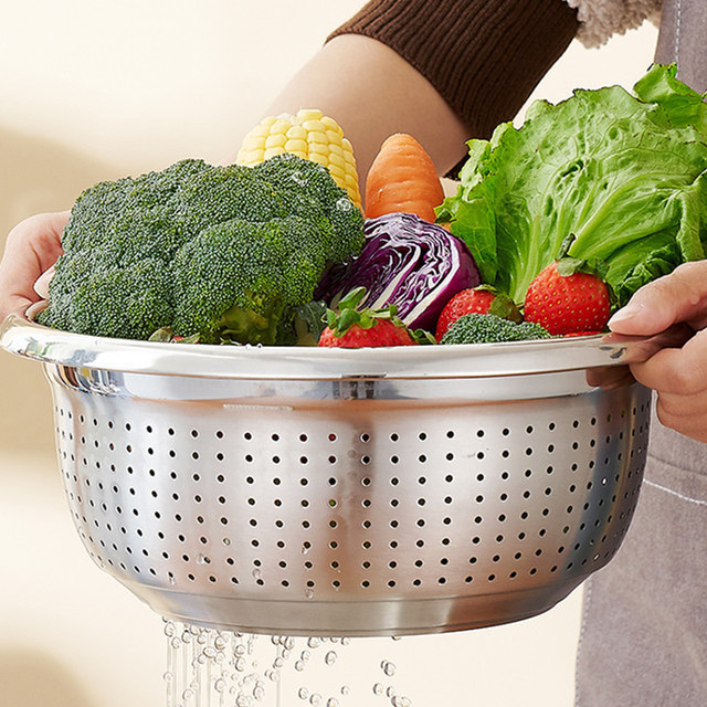 Factory Selling Kitchen Use Stainless Steel Punching Baskets Perforated Vegetable Fruit Basket