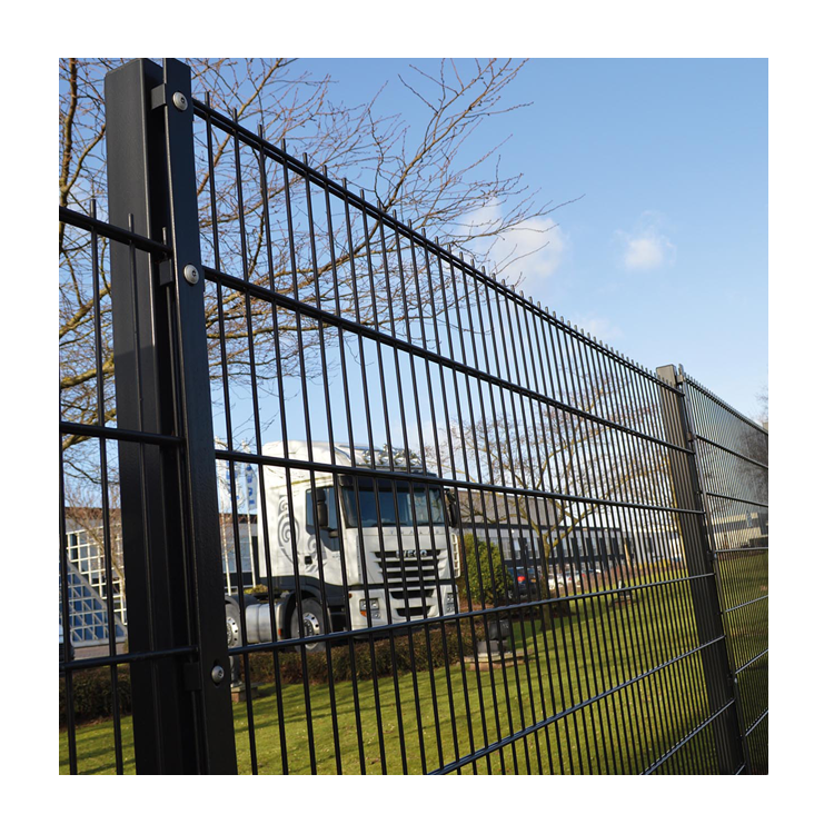 Philippines gates Heat Treated Fencing iron simple fence design double wire fence