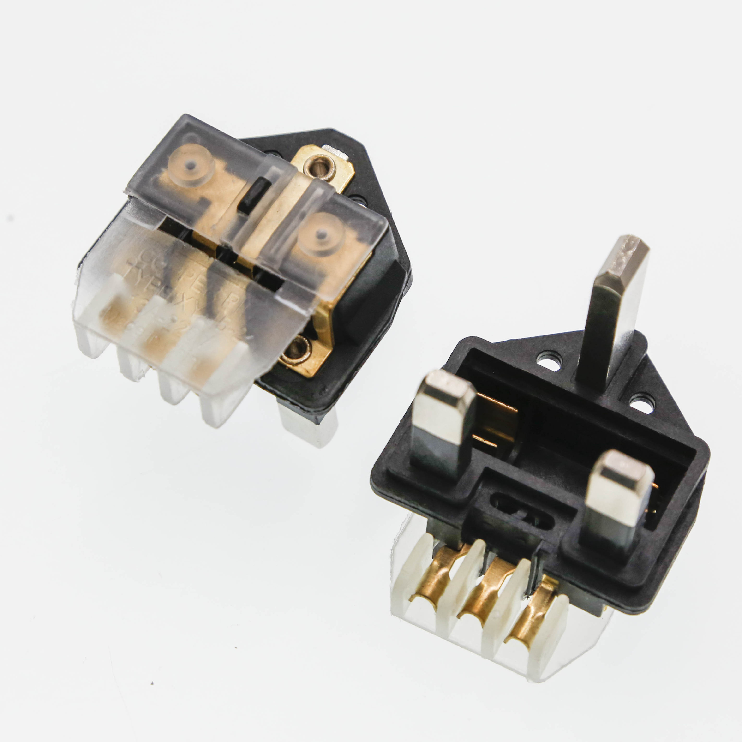 XUK-0A6  UK BSI PLUG INSERT