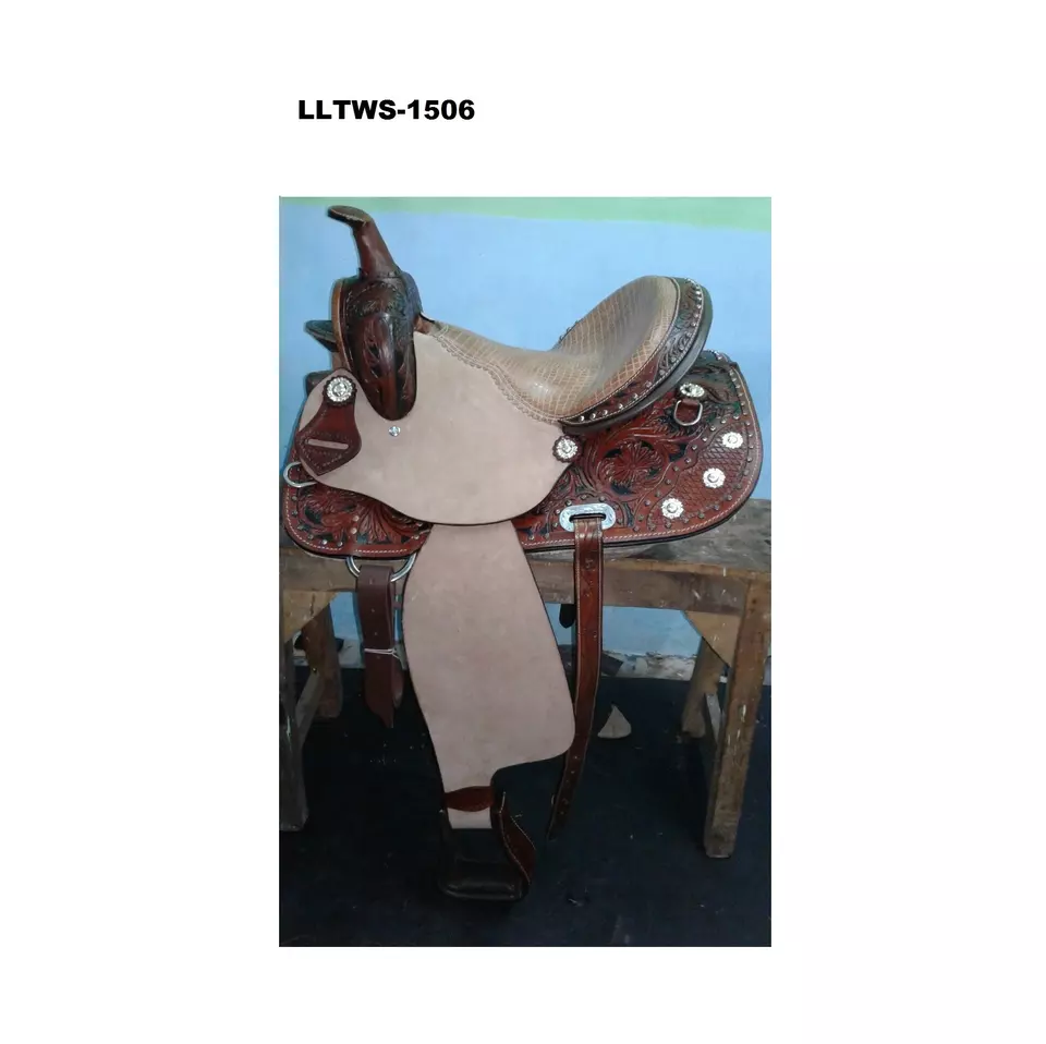 Factory Price Genuine Leather Western Saddle Pad Trendy Designed Horse Racing Breathable Saddle Pad For Sale