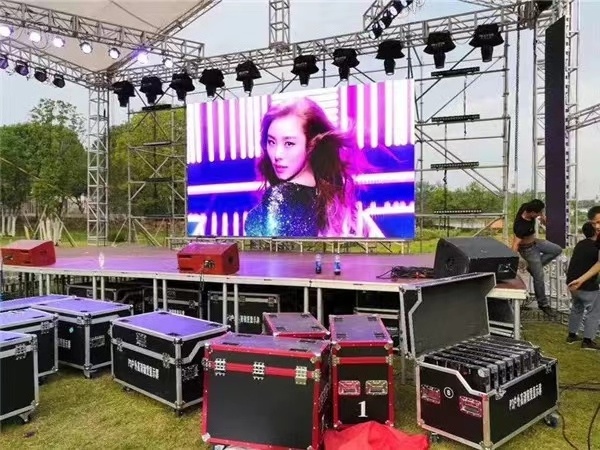 LED Wall Truss P3.91 P4.81 Smd1921 Indoor Outdoor led Screen 500*500 Rental Full Color Black LED Display 3x2 customization size