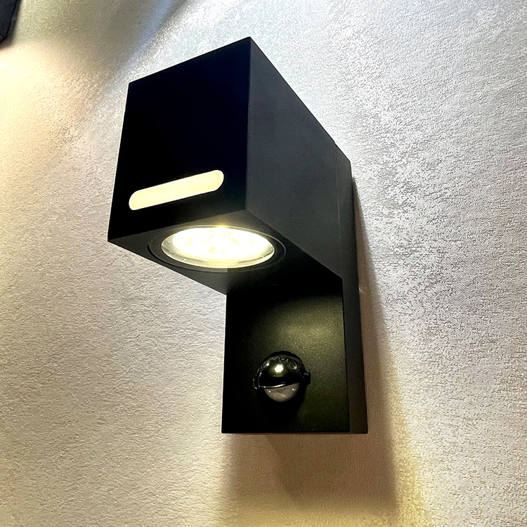 Aluminum body outdoor waterproof wall light under eaves post light corridor lighting