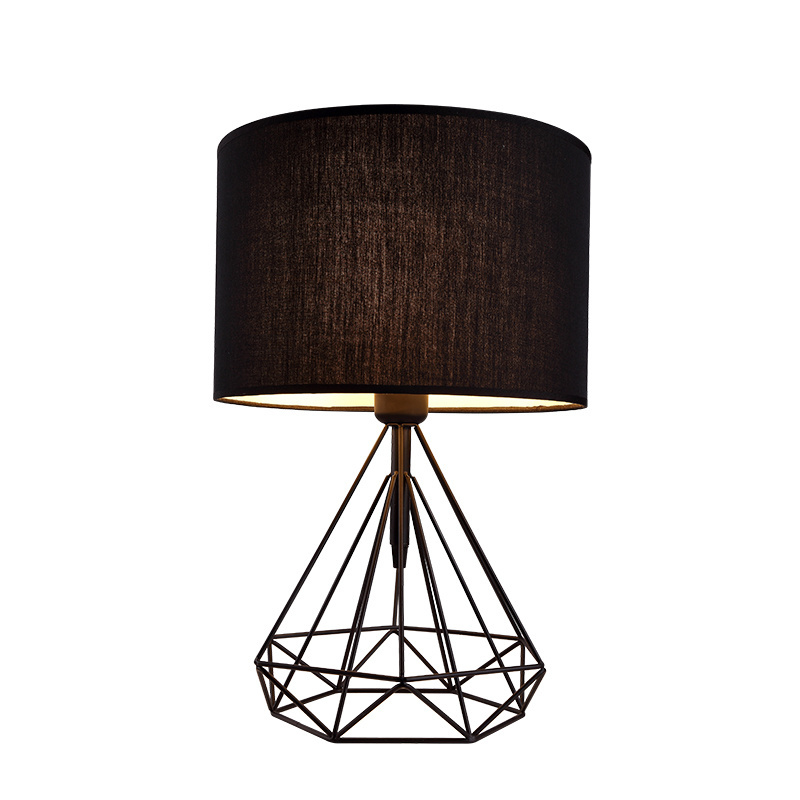 Wholesale nordic modern luxury decorative bedroom LED brass gold table lamp