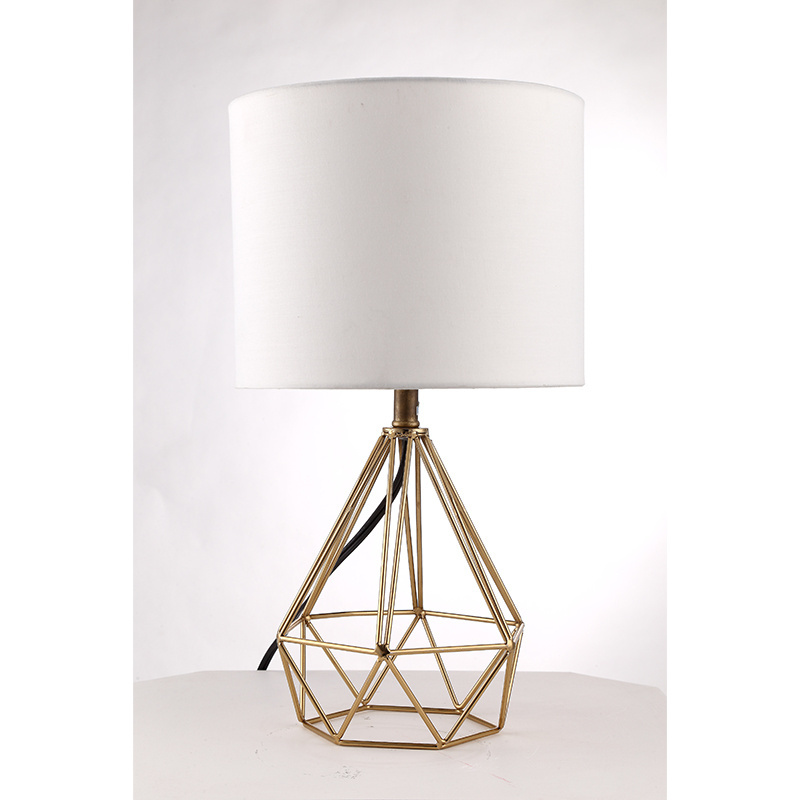 Wholesale nordic modern luxury decorative bedroom LED brass gold table lamp