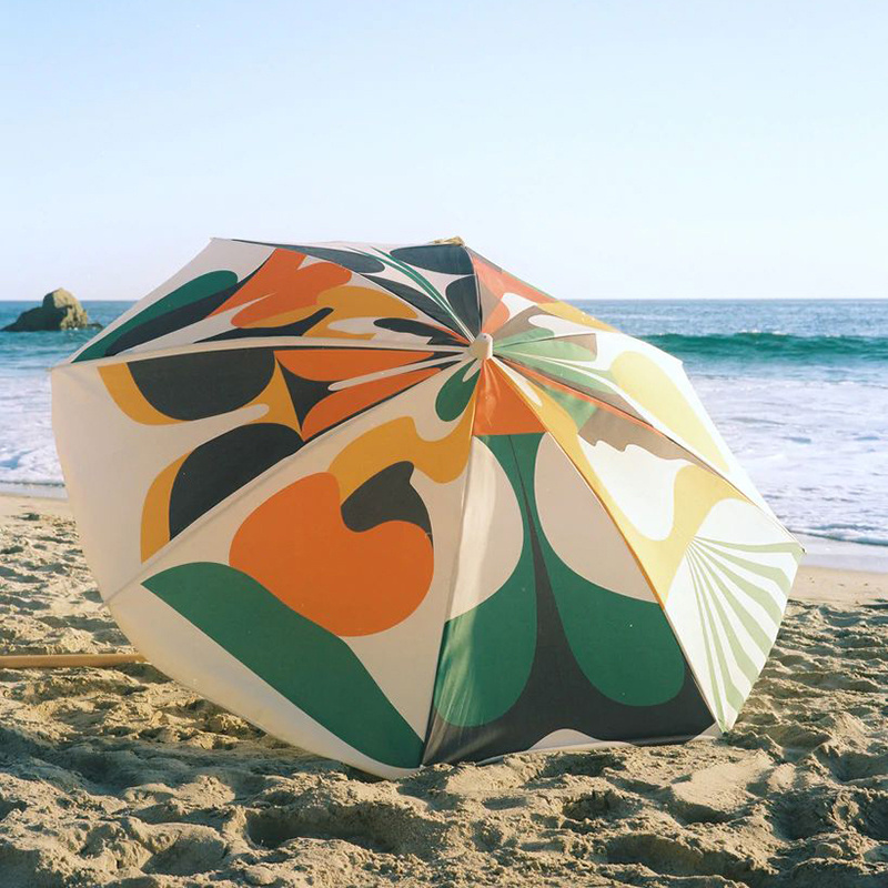 Custom luxury 6ft 100% recycled polyester UPF50+ approved beech timber beach umbrella with flaps and sand anchor tip