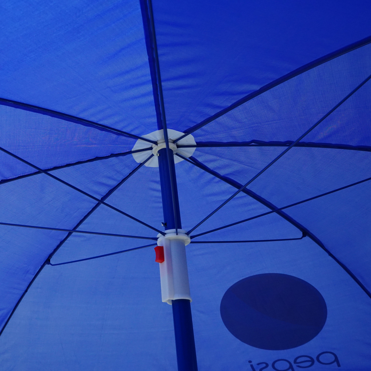 1.8M Pepsi printed 170T polyester fabric promotional beach umbrella outdoor custom promotional sun parasol with iron tilt