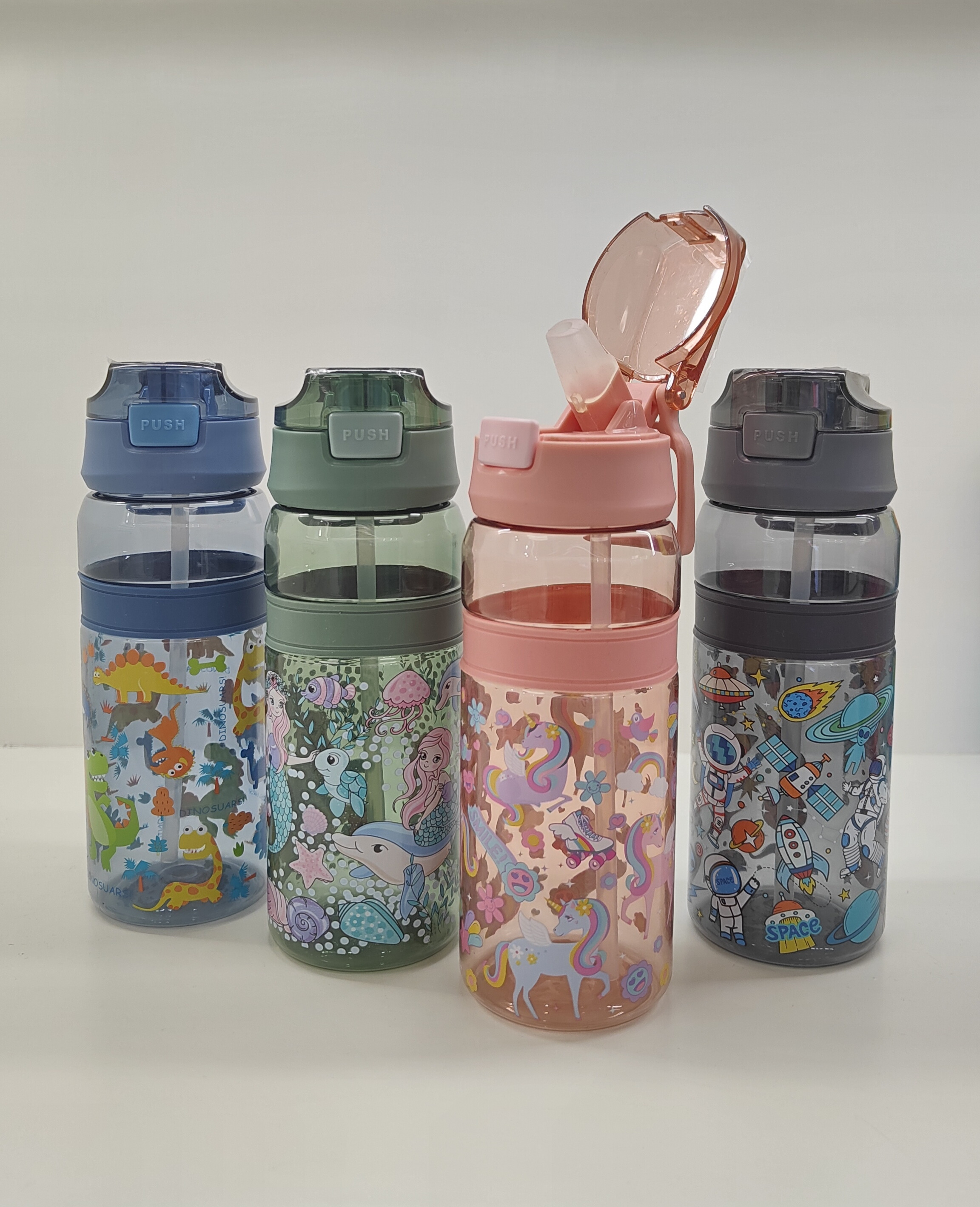 Fashionable BPA free tritan water bottle for kids dinosaur water bottle with flick top and straw dishwasher safe leakproof