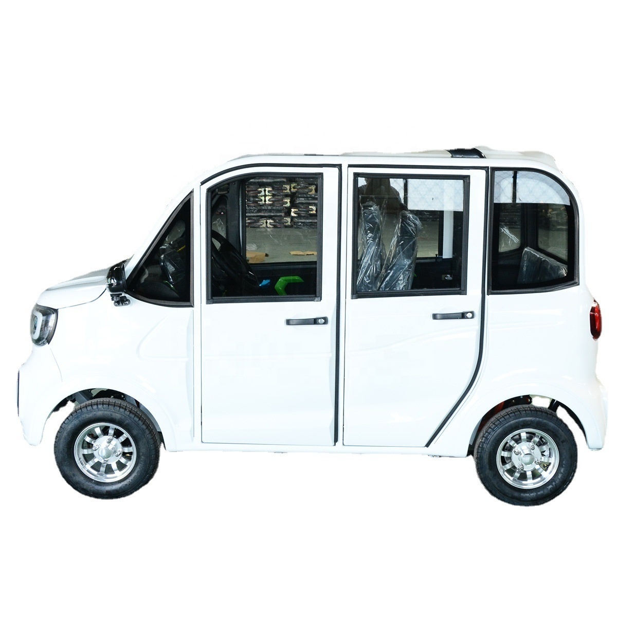 2022 New professional Left / right rudder NEW Hybrid Power Professional Cheap 4 Wheels 4 Seat 5 Doors Solar Electric Car