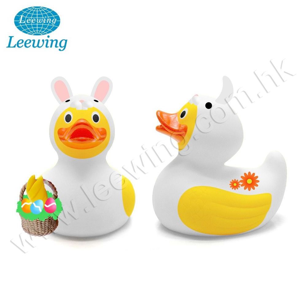 Creative Festival Easter Decoration Plastic PVC Vinyl Bath Toy Rubber Chicken Toy