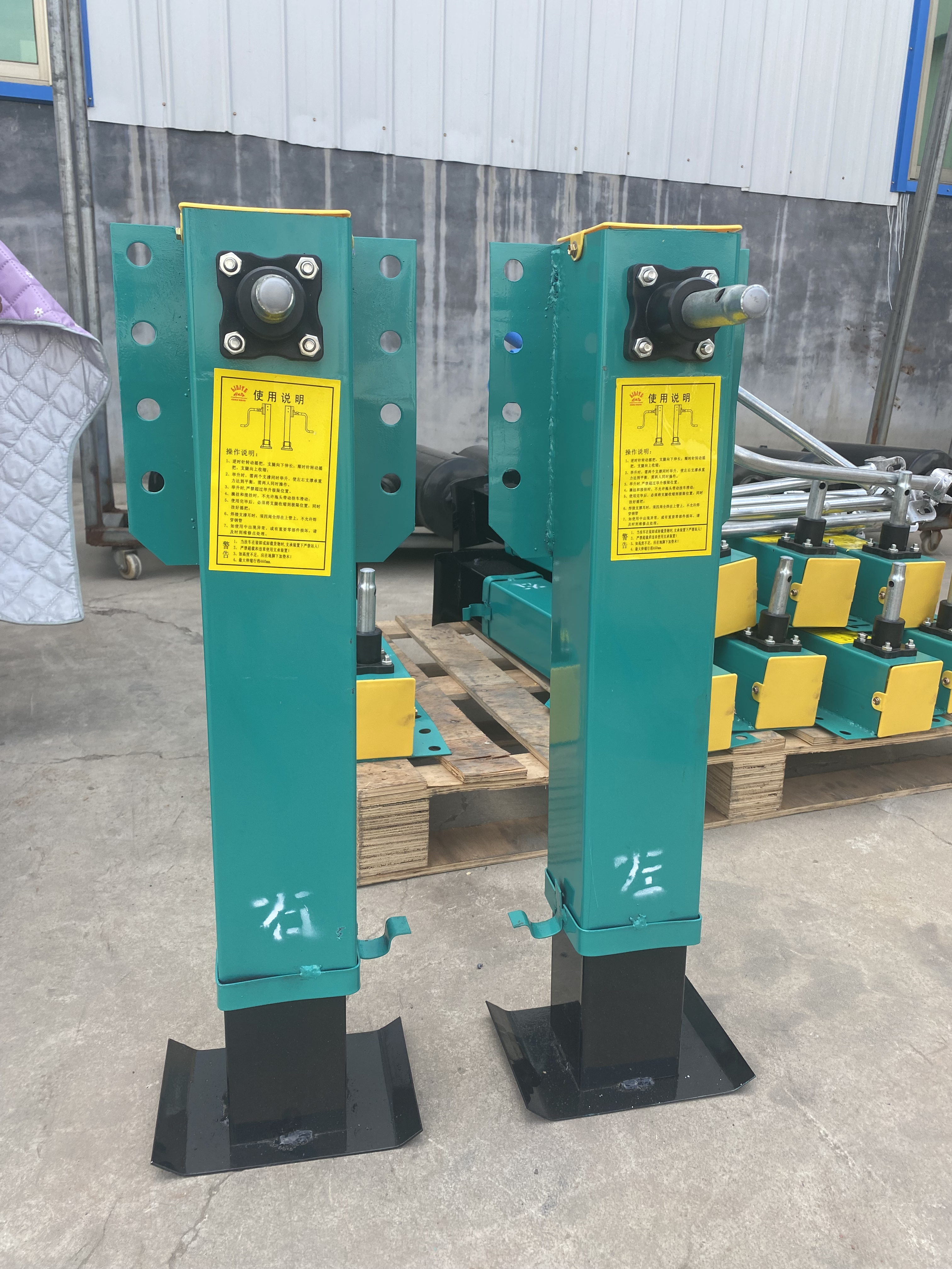 LEEYAOO  Semi Trailer trailer Spare Parts Landing Gear Support Legs