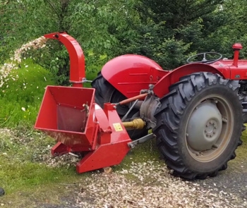 Tractor PTO Driven mobile BX42 wood chipper