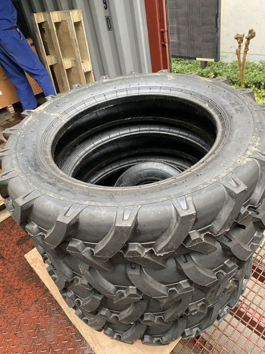 Agricultural tractor tyre 400-9