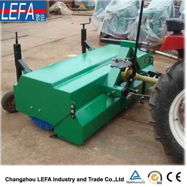 Farm cleaning machine road sweeper for tractors