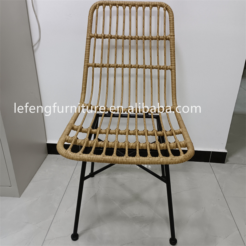 Factory Good Quality Hot Sale New Style set of 2 Rattan Dining Chairs and Tea Table Outdoor Garden Chair