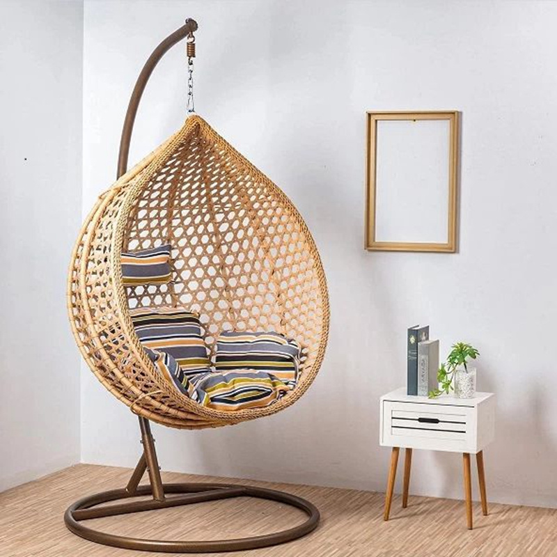 Wholesale Outdoor Rattan Hanging Egg Chair Indoor Leisure Wicker Patio Swing Chair Cheap Garden Egg Rattan Chair Hanging Swing