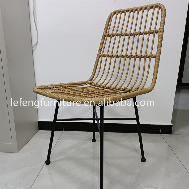 Factory Good Quality Hot Sale New Style set of 2 Rattan Dining Chairs and Tea Table Outdoor Garden Chair